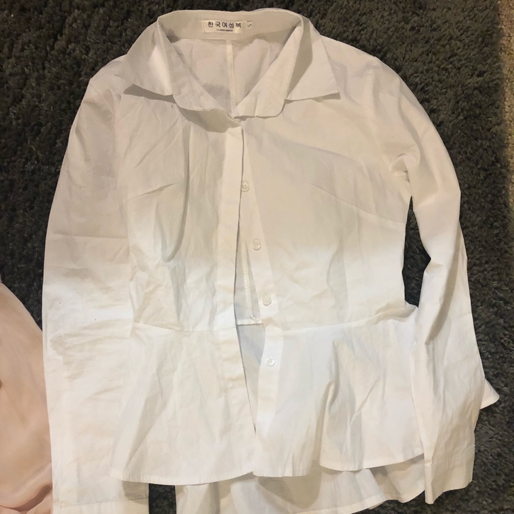 👑 Size S peplum button-up white shirt!